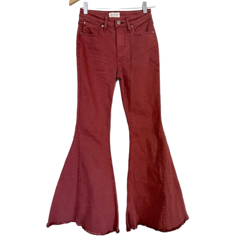 NWOT Shyanne High Rise Stretch Super Flare Jeans in Brick Red Size 26 - Picture 7 of 12